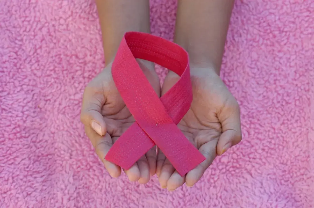Cancerul și puterea grupului: Cum ne ajutăm unii pe alții