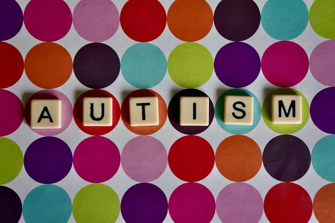 Subtipuri de autism descoperite printr-o analiză a conectivității creierului între specii