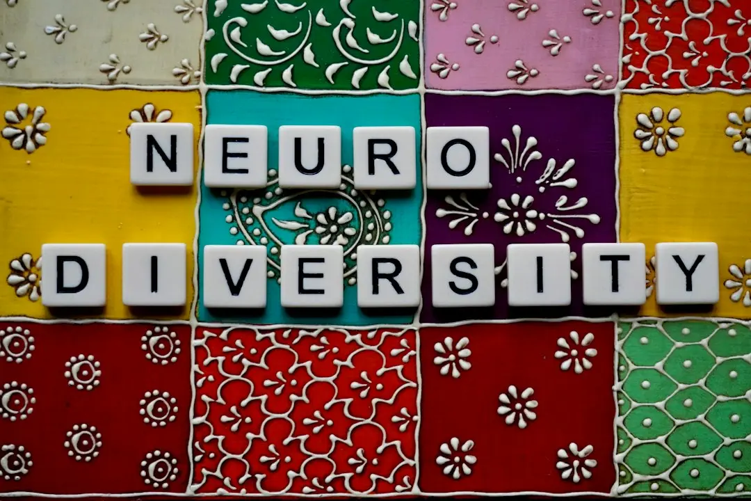 Neurodiversitatea: ce înseamnă să ai un creier diferit și cum îl înțelegem mai bine