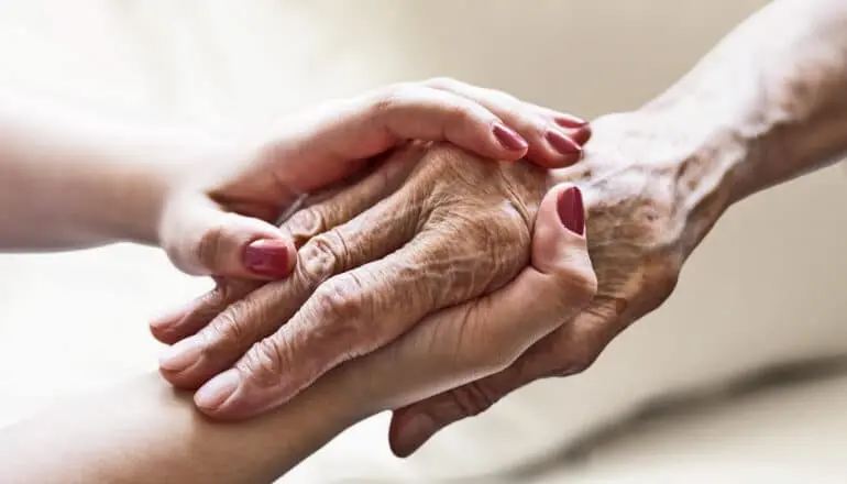 Obezitatea poate fi legată de o supravietuire mai lungă la pacienții cu demență